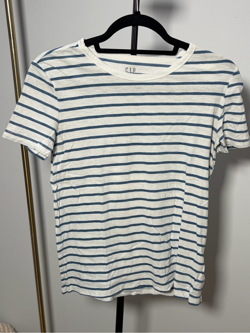 GAP White Crewneck T-Shirt with Blue Stripes